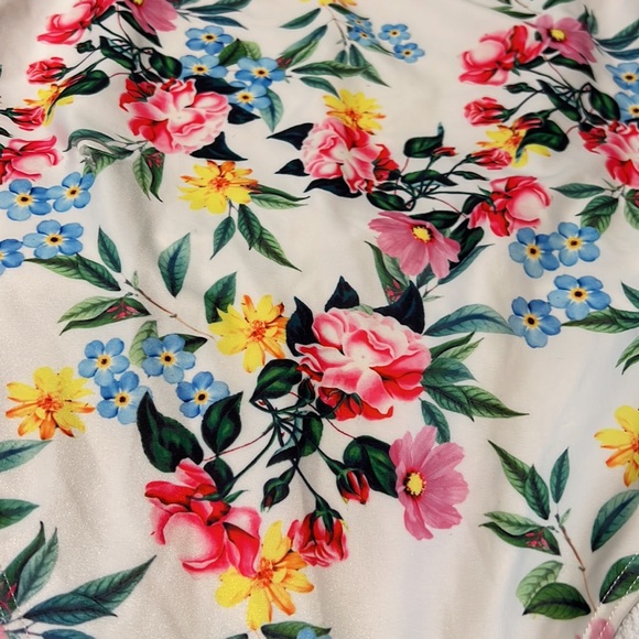 Floral one piece swimsuit - Picture 2 of 4